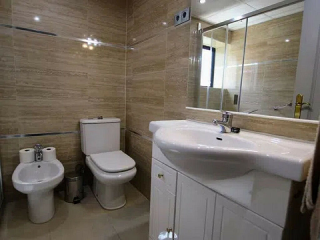 Middle Floor Apartment Torremolinos Málaga - image 12