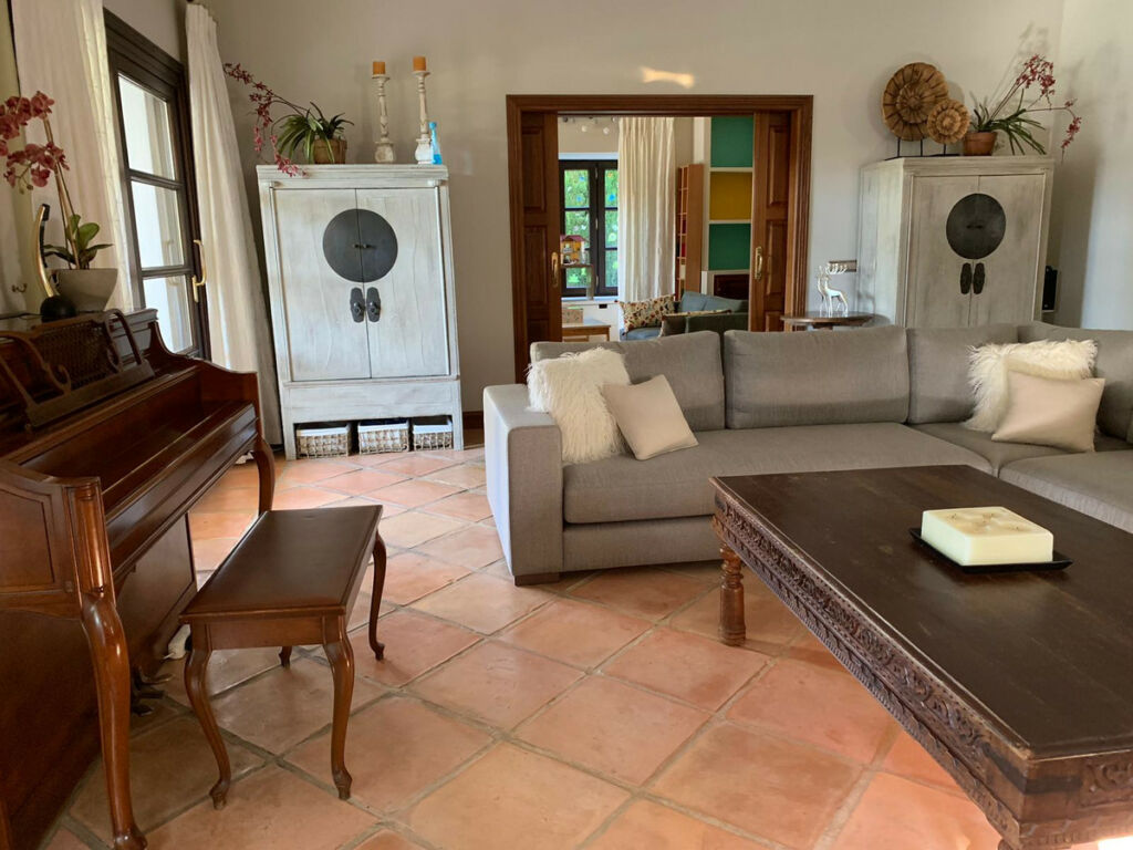 Detached Villa Sierra Blanca Málaga - image 12