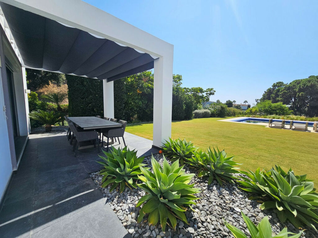Detached Villa Benahavís Málaga - image 14