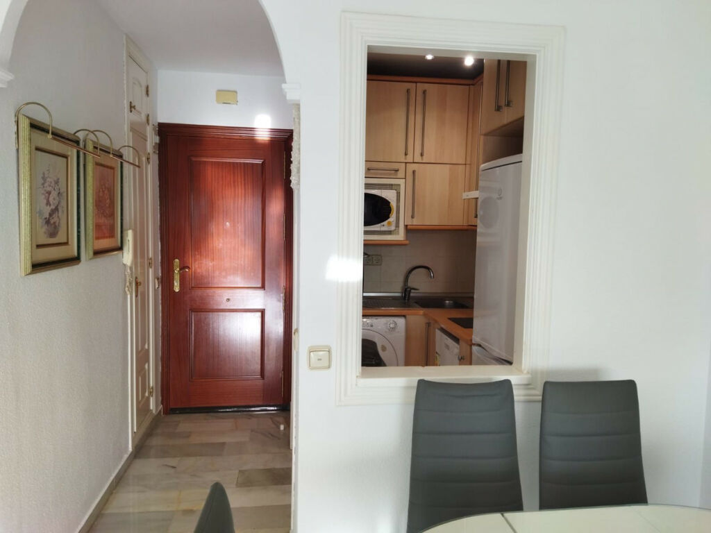 Middle Floor Apartment Marbella Málaga - image 13