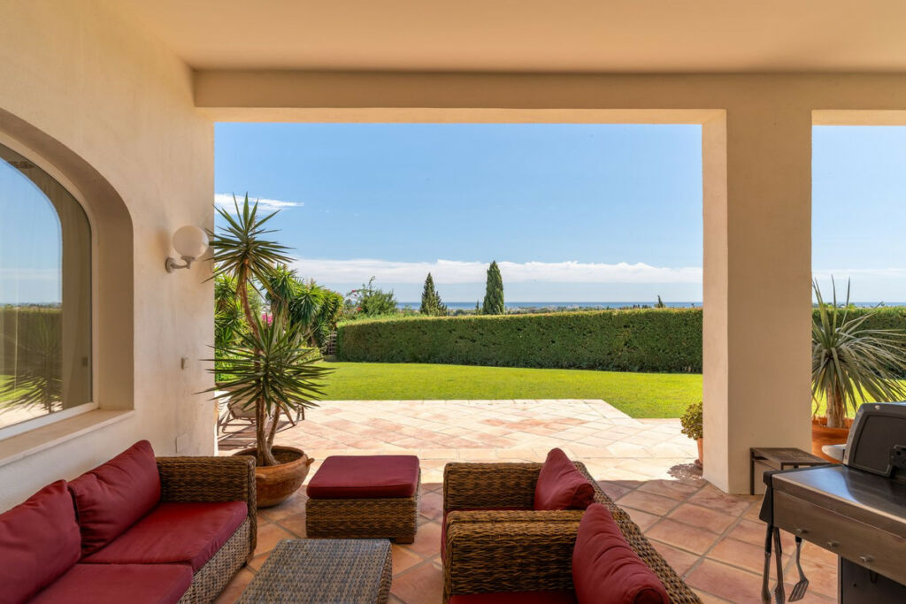 Detached Villa Benahavís Málaga - image 13