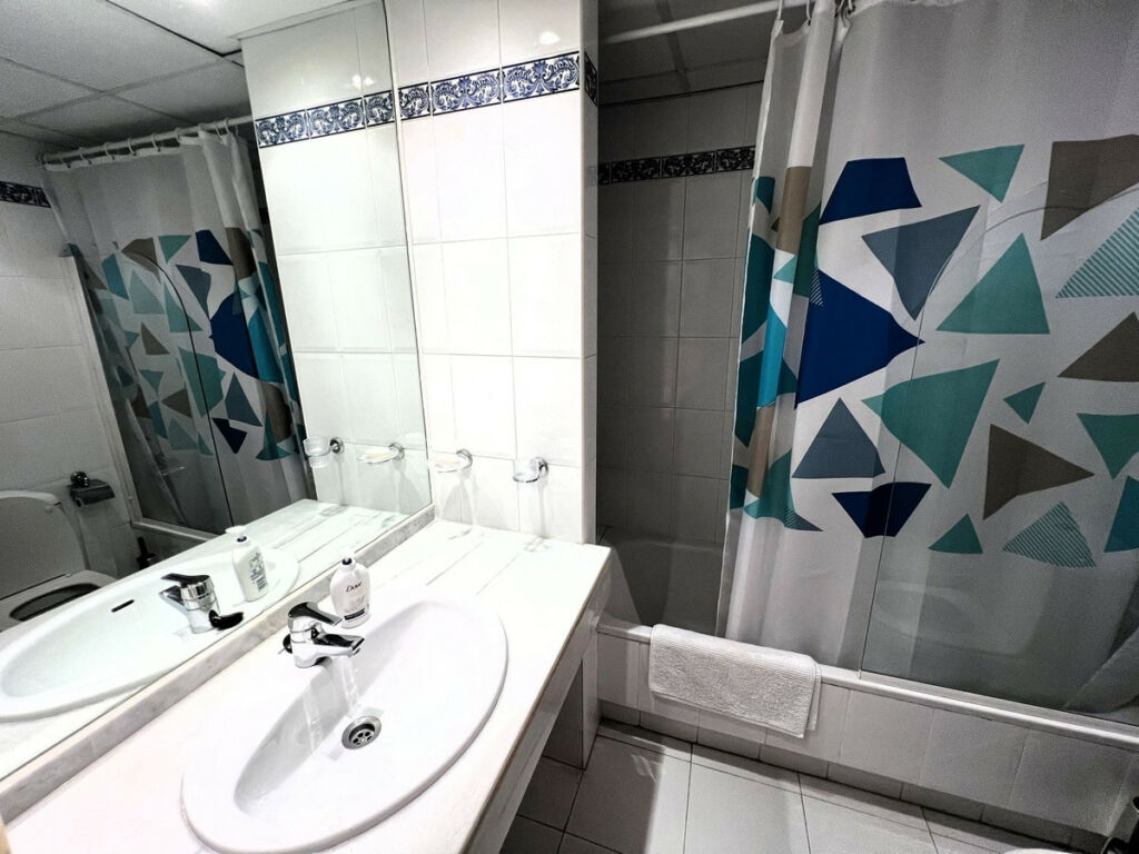 Ground Floor Apartment El Paraiso Málaga - image 13
