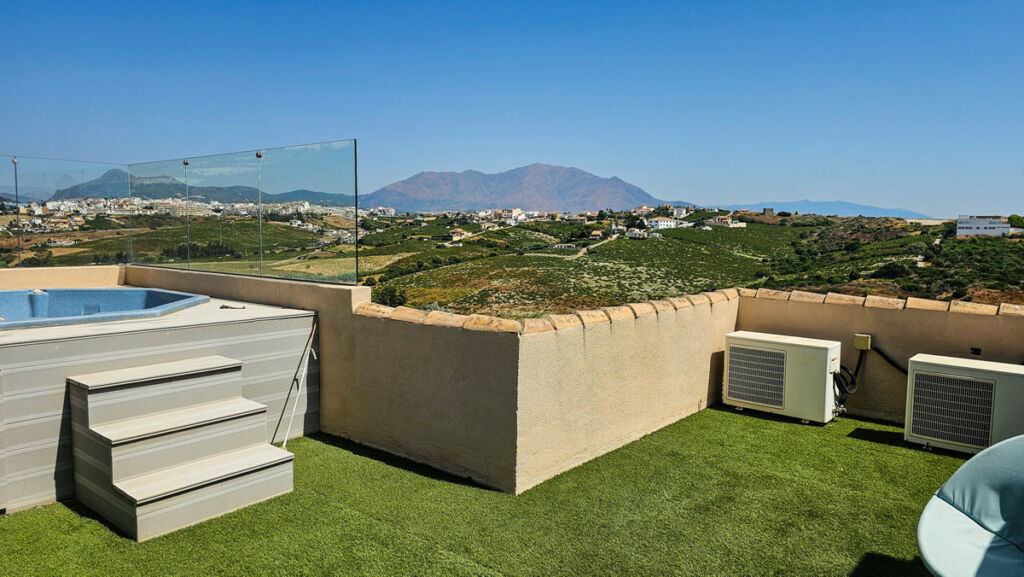 Semi-Detached House La Duquesa Málaga - image 13