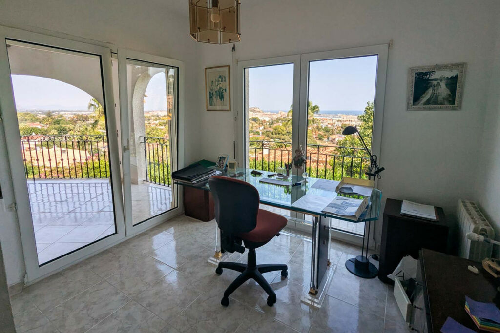 Detached Villa Denia Alicante - image 13