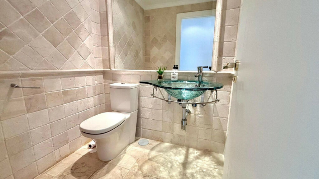 Middle Floor Apartment Marbella Málaga - image 13