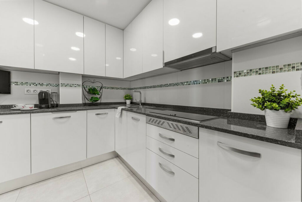 Middle Floor Apartment El Campello Alicante - image 15