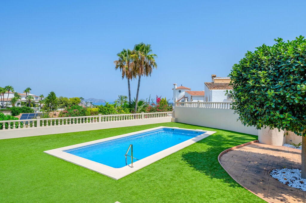 Detached Villa Benissa Alicante - image 13