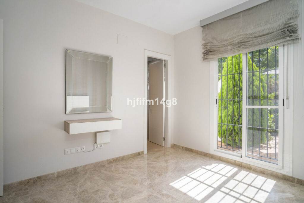 Ground Floor Apartment Nueva Andalucía Málaga - image 13