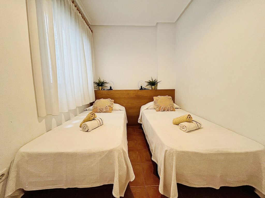 Middle Floor Apartment Guardamar del Segura Alicante - image 13