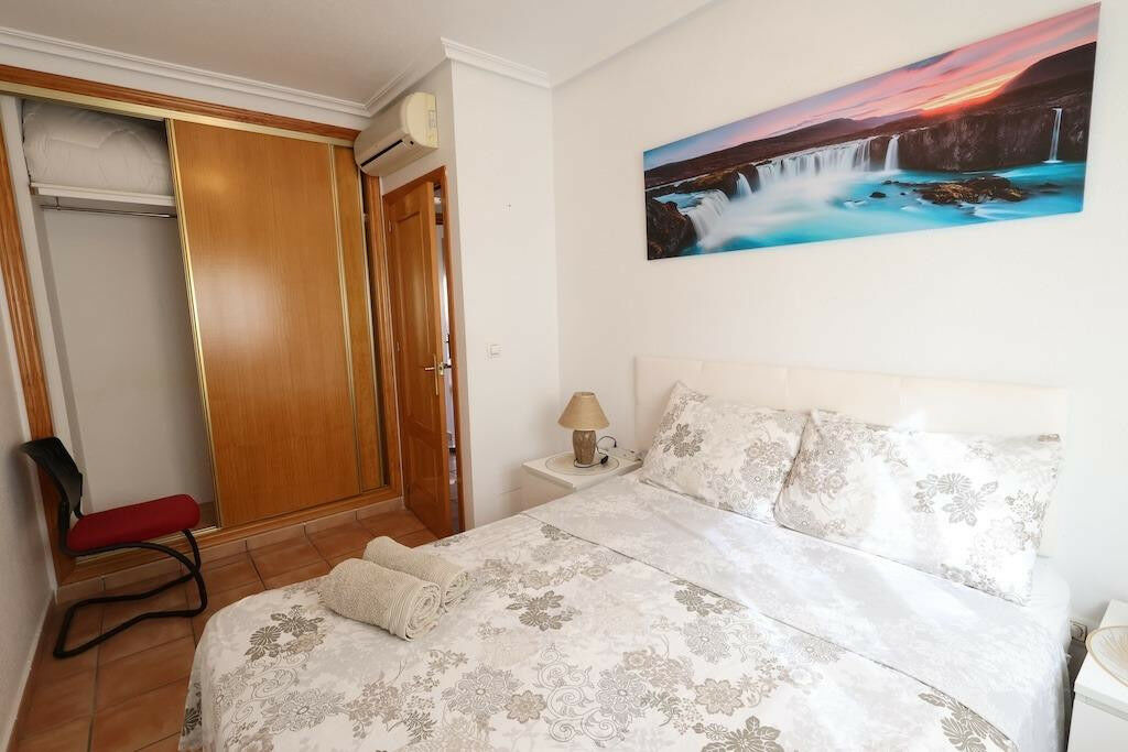 Detached Villa Cabo Roig Alicante - image 13