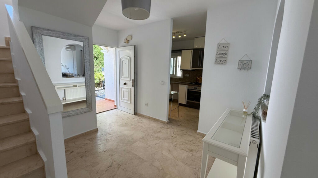 Detached Villa Las Ramblas Golf Alicante - image 13