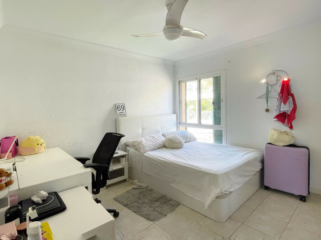 Semi-Detached House Higueron Málaga - image 13