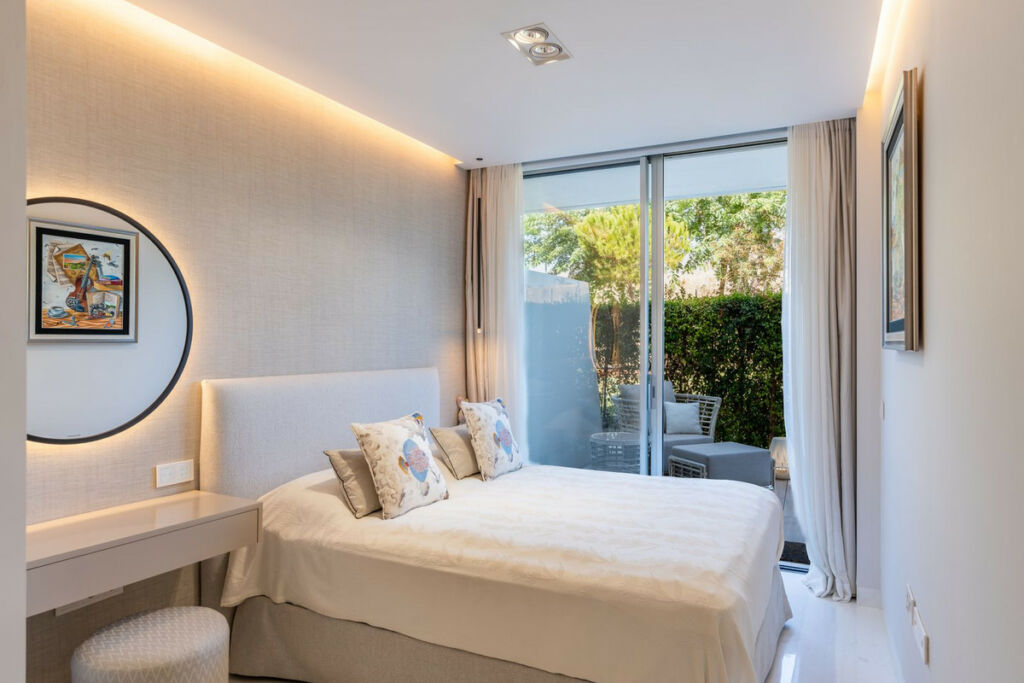 Ground Floor Apartment Estepona Málaga - image 13