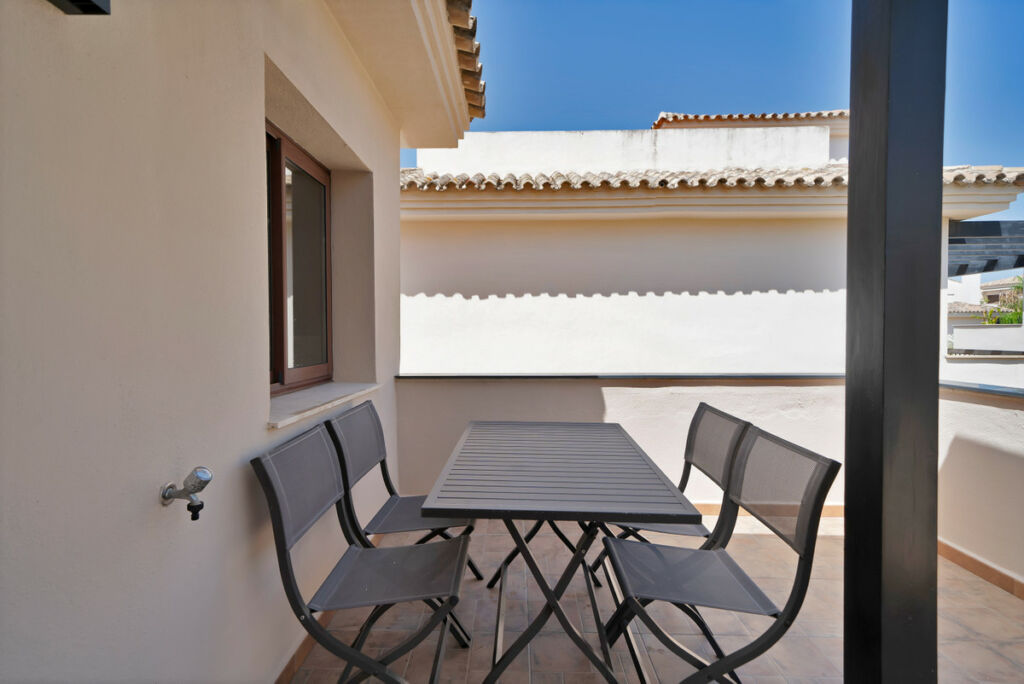 Penthouse Nueva Andalucía Málaga - image 12