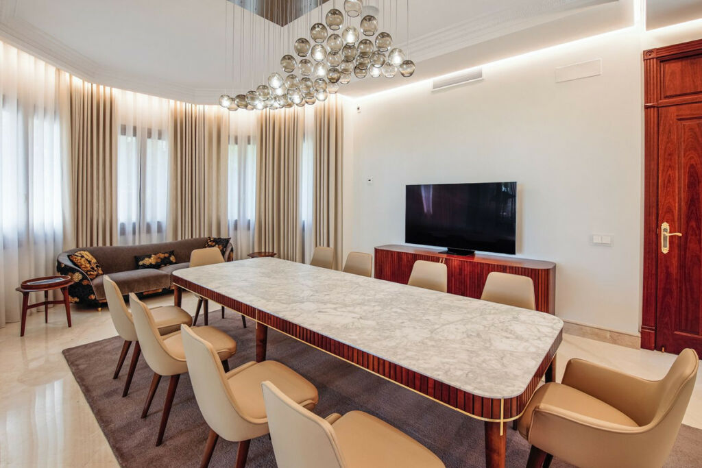 Detached Villa Marbella Málaga - image 16