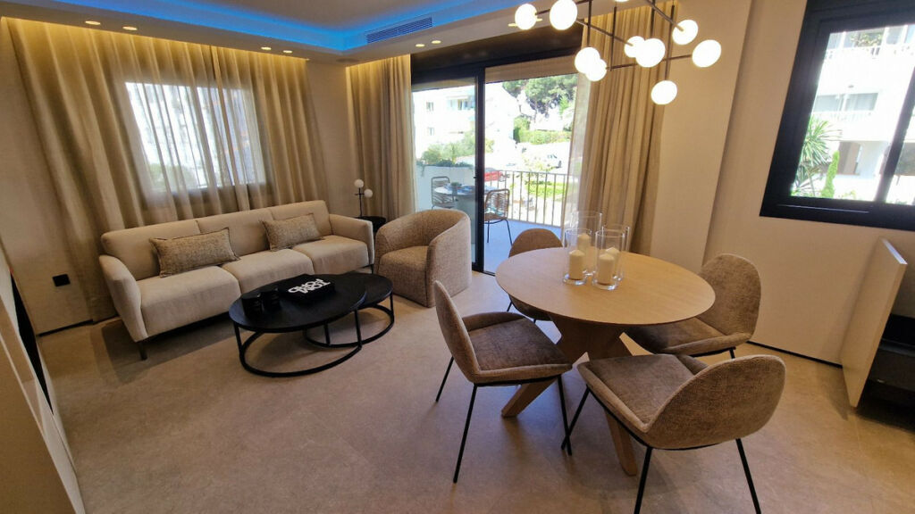 Middle Floor Apartment Puerto Banús Málaga - image 13