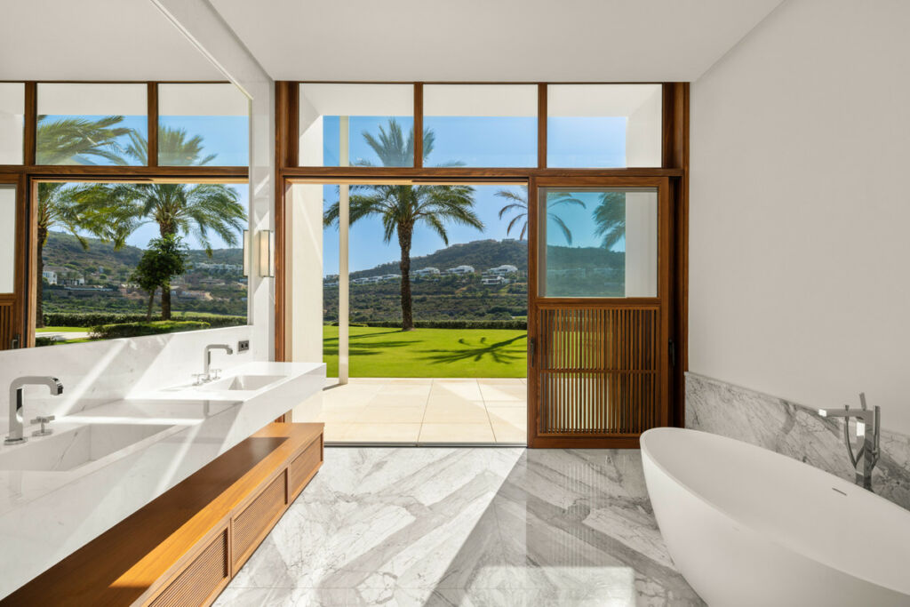 Detached Villa Casares Málaga - image 13