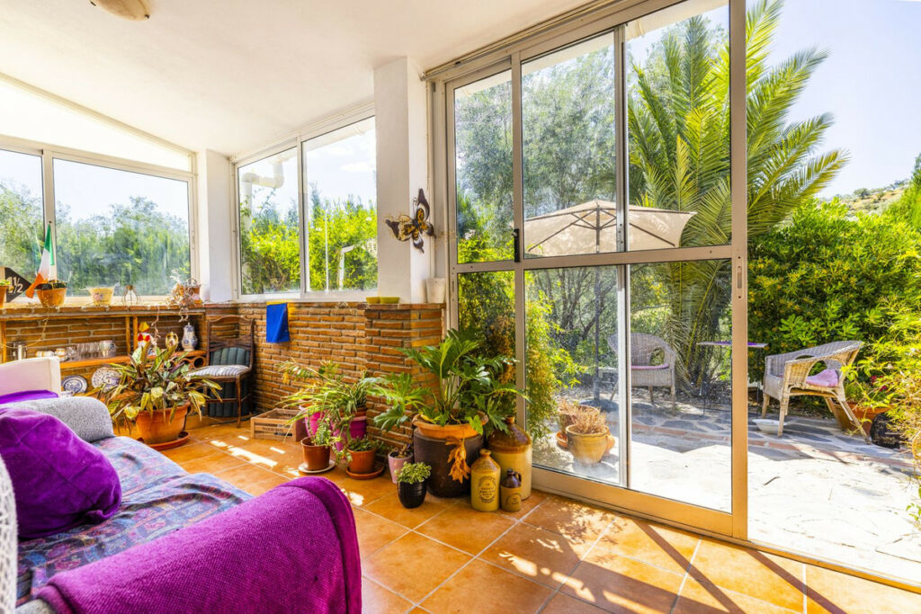 Detached Villa Comares Málaga - image 13