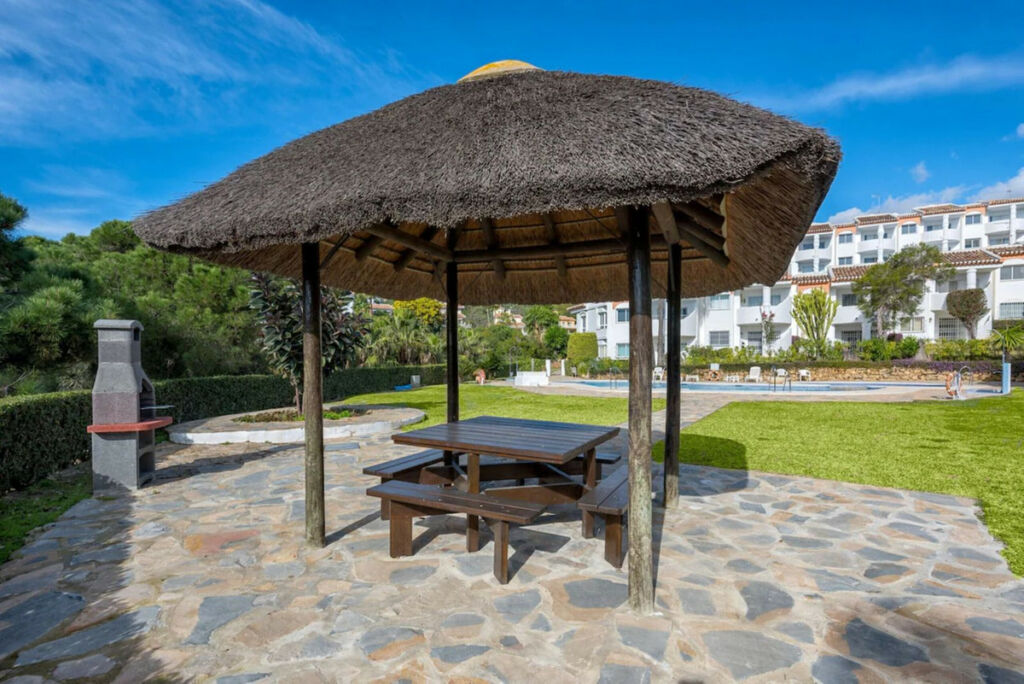 Ground Floor Apartment Calahonda Málaga - image 11