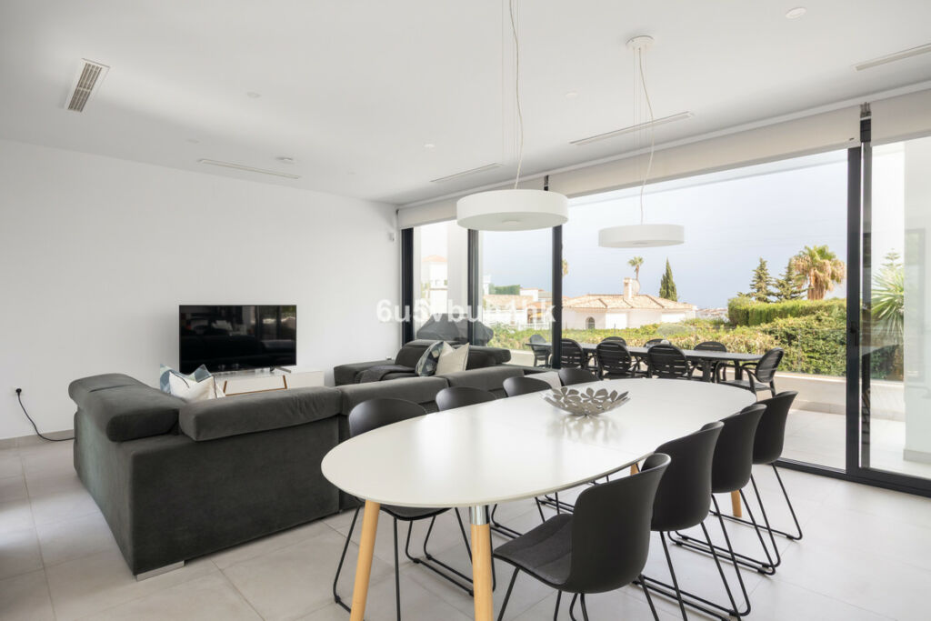 Detached Villa Torreblanca Málaga - image 13