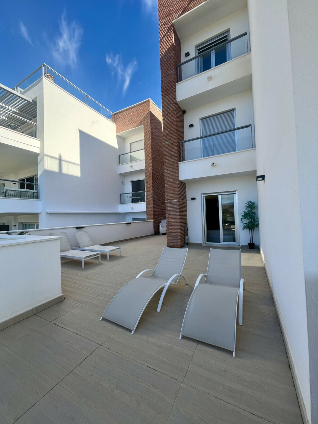 Middle Floor Apartment Benahavís Málaga - image 13