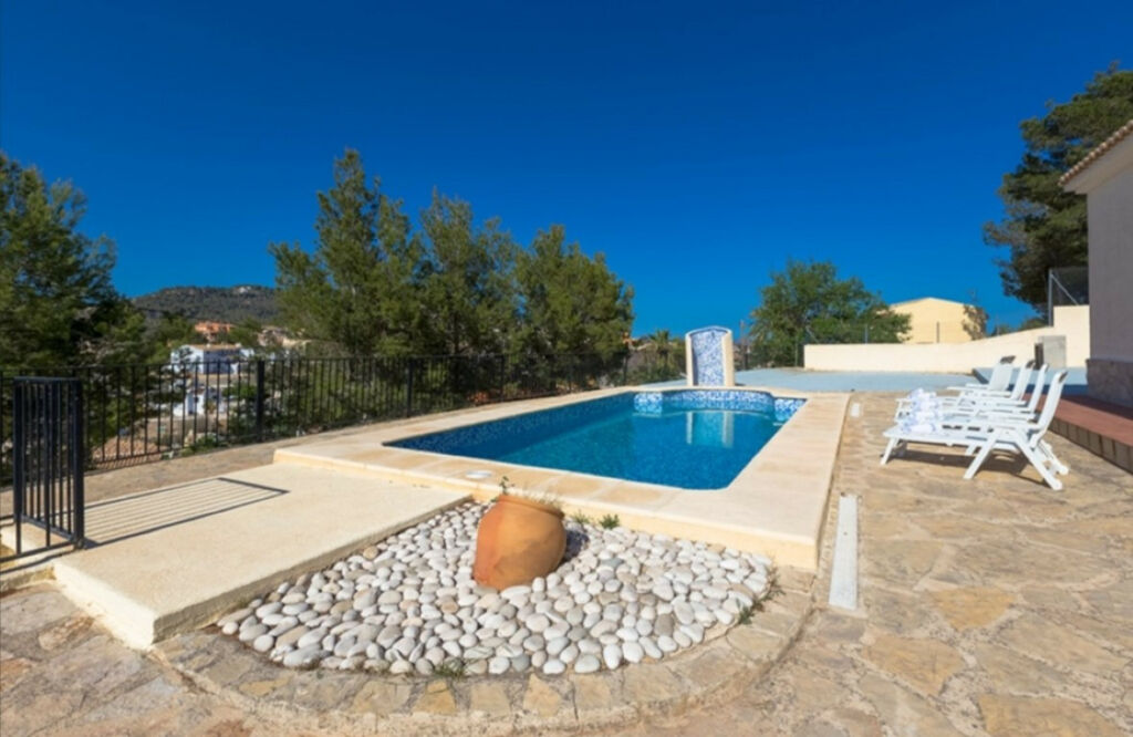 Detached Villa Calpe Alicante - image 13