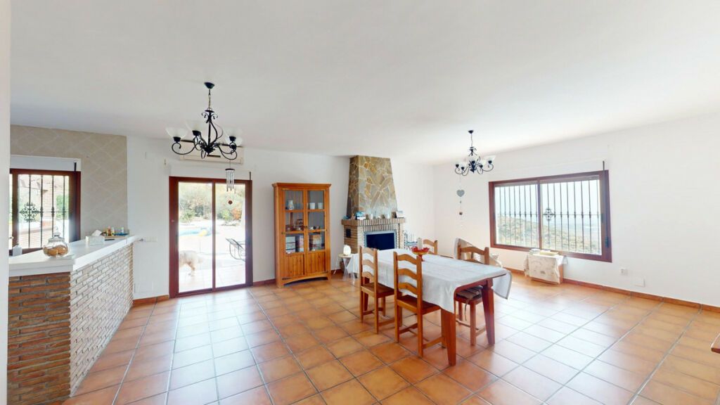 Detached Villa Arenas Málaga - image 13