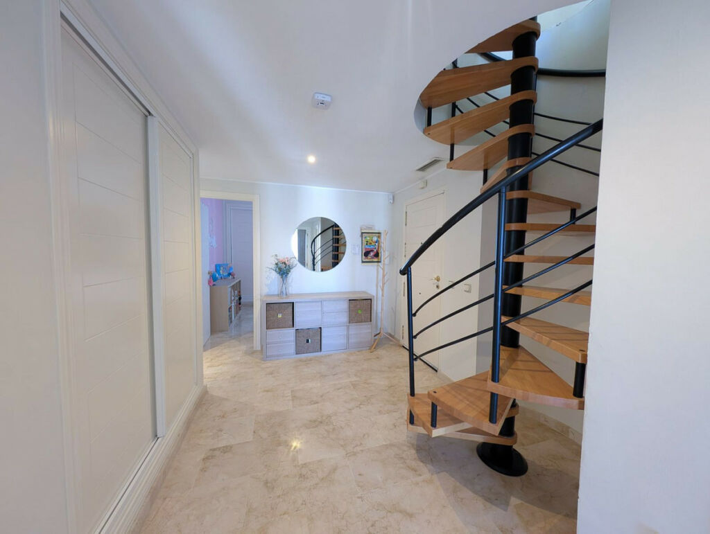 Penthouse Duplex Estepona Málaga - image 15