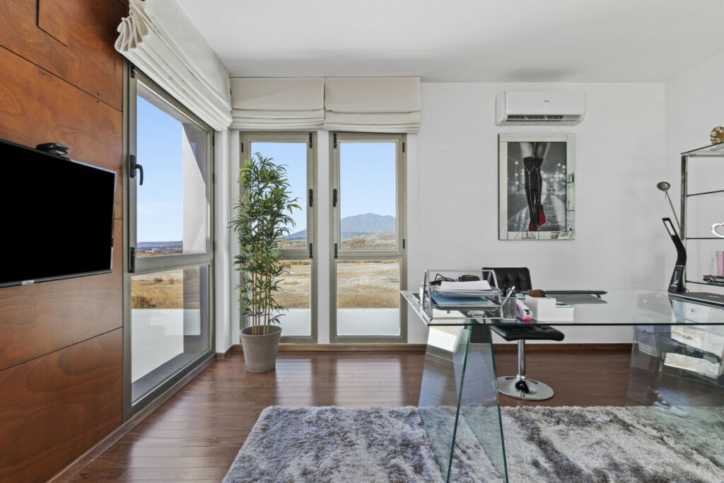 Townhouse Benahavís Málaga - image 15