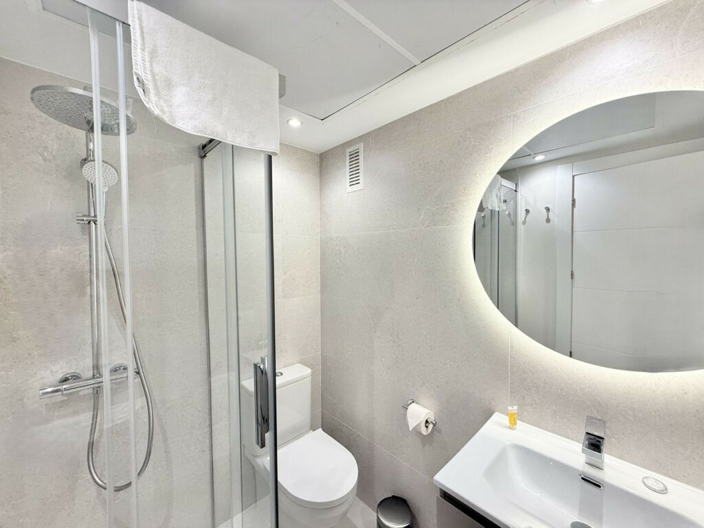 Middle Floor Apartment Benahavís Málaga - image 13
