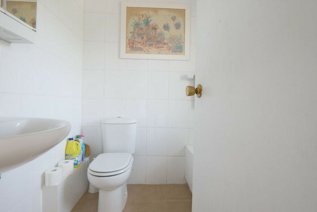 Middle Floor Apartment Cabopino Málaga - image 13