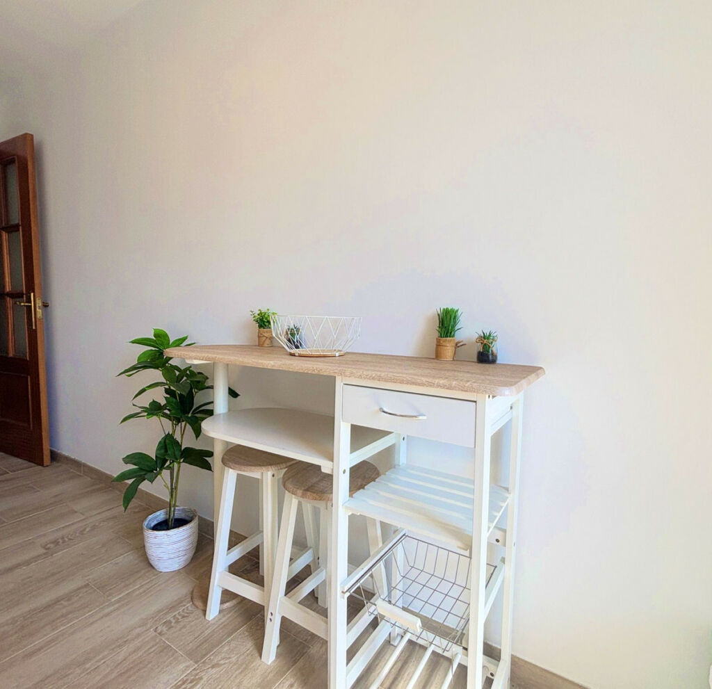 Middle Floor Apartment Estepona Málaga - image 13