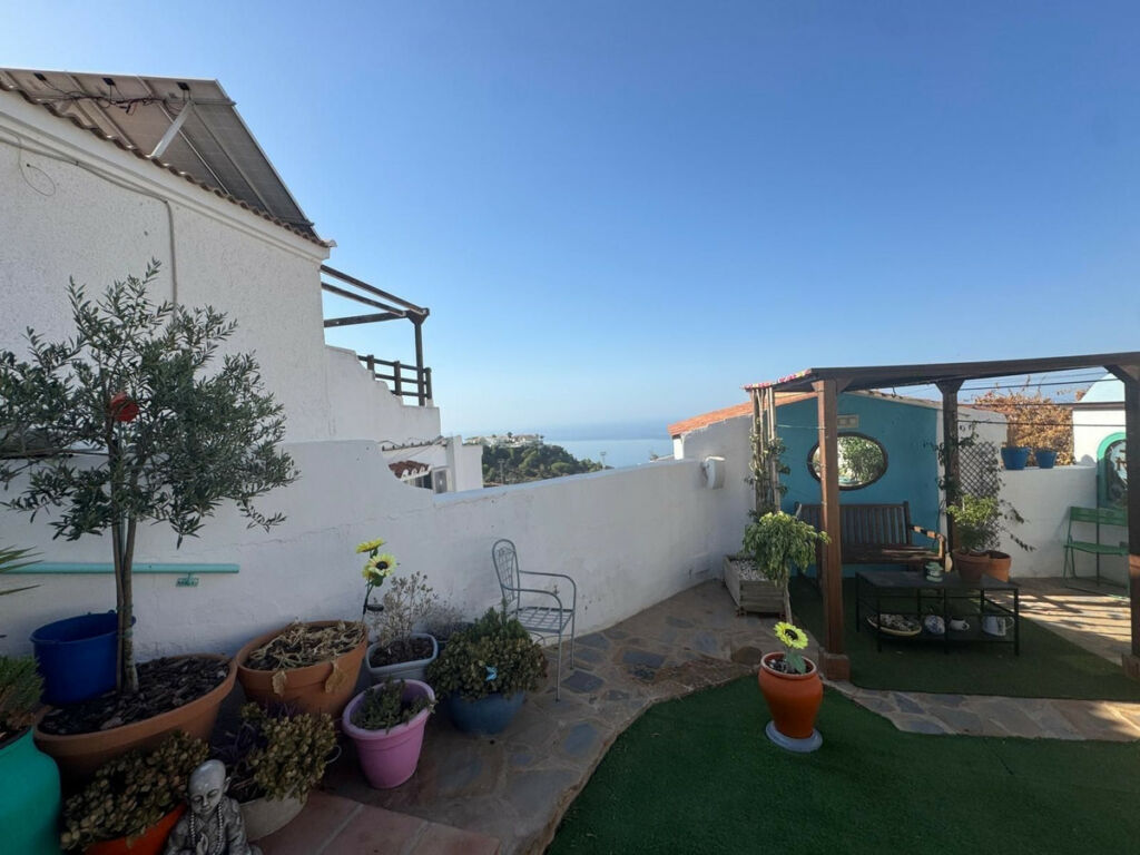 Detached Villa Benalmadena Pueblo Málaga - image 13