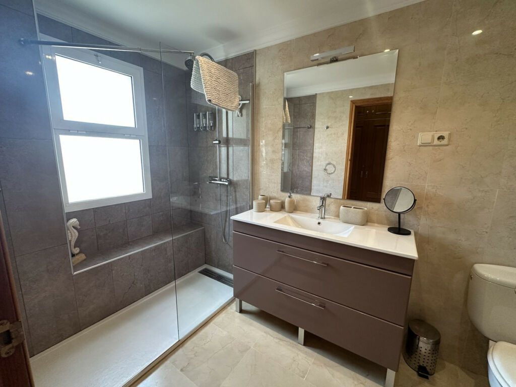 Middle Floor Apartment La Cala Hills Málaga - image 13