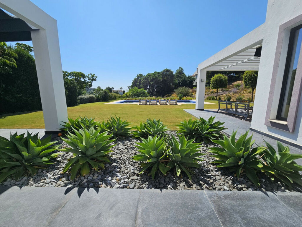 Detached Villa Benahavís Málaga - image 15