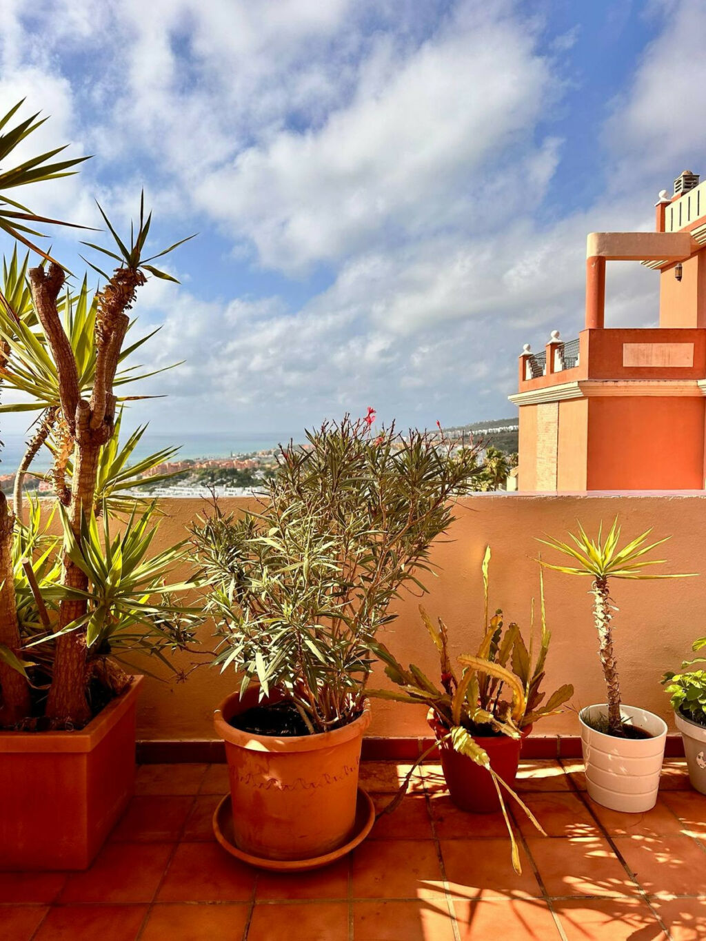 Middle Floor Apartment La Duquesa Málaga - image 13