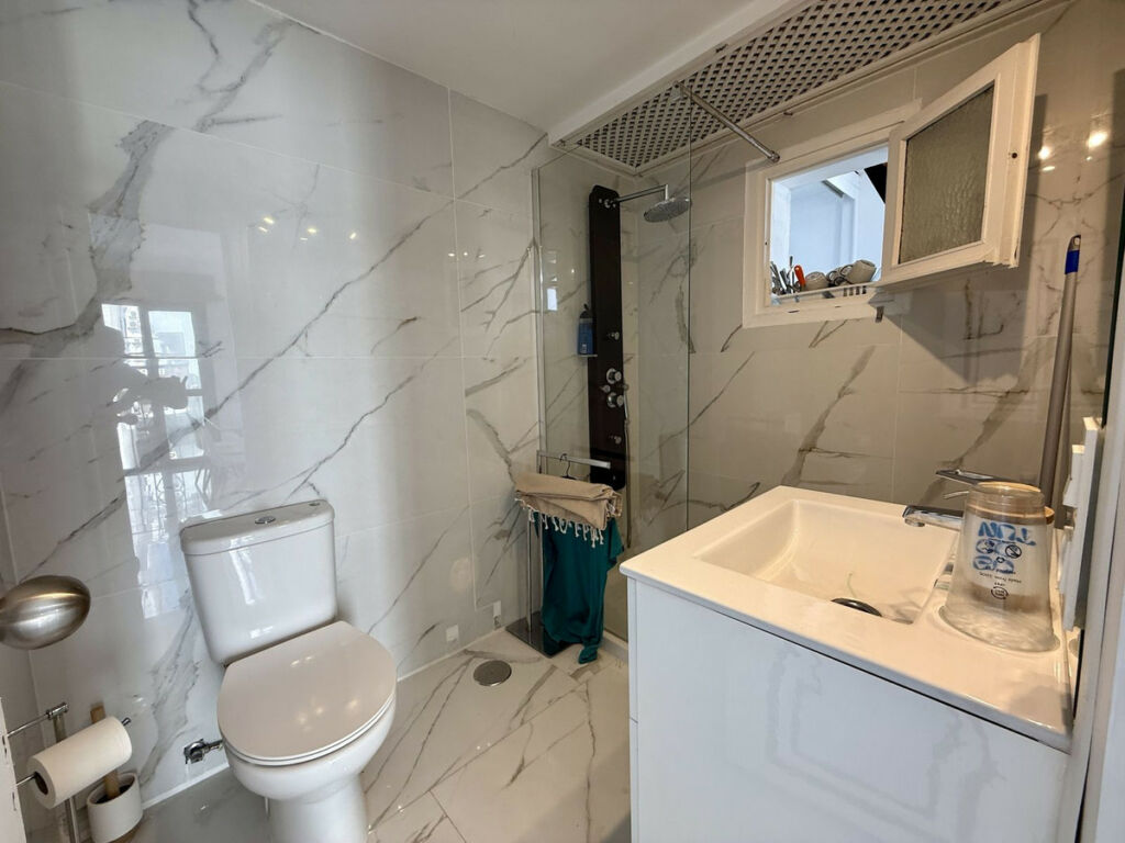 Top Floor Apartment Puerto Banús Málaga - image 16