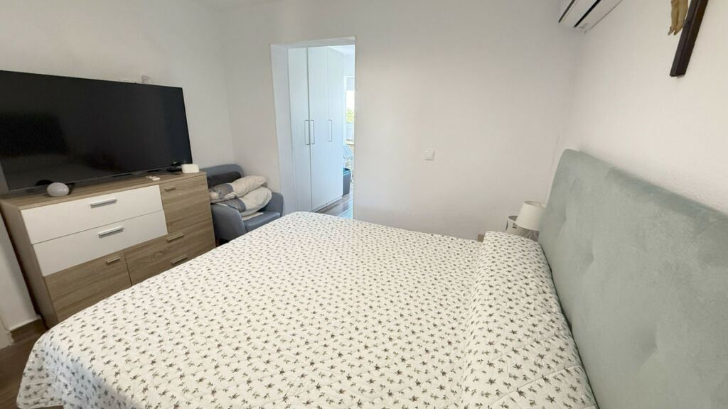 Detached Villa La Zenia Alicante - image 13