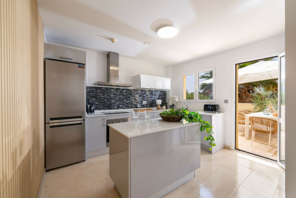 Middle Floor Apartment San Roque Club Cádiz - image 12