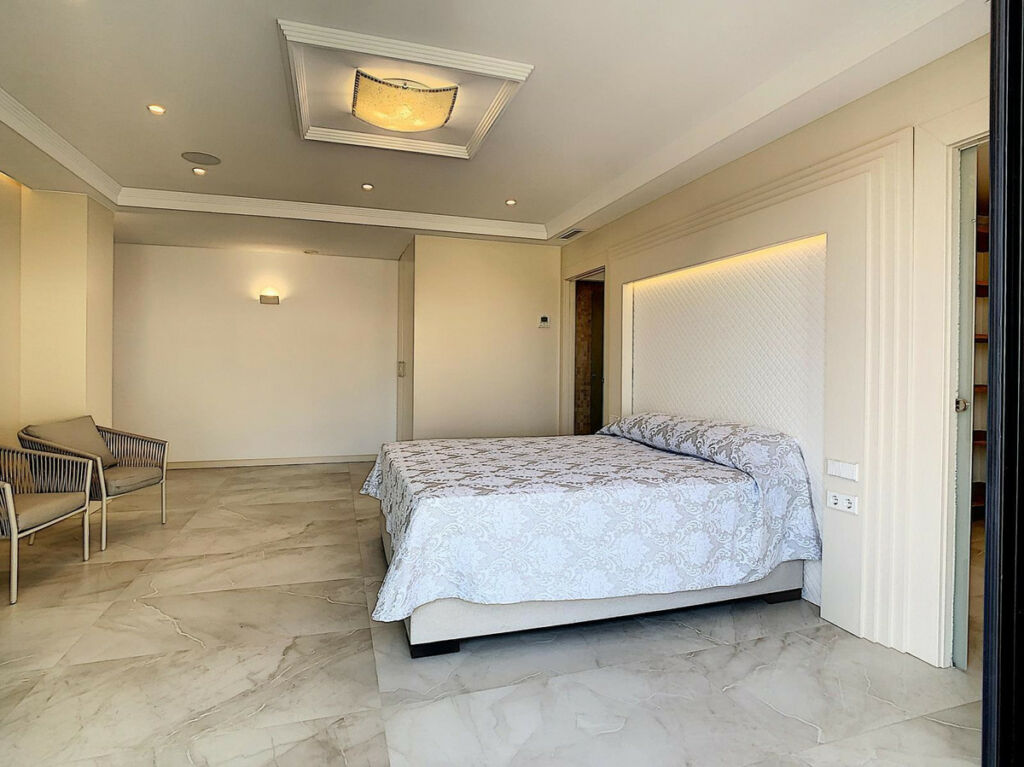 Detached Villa Benitachell Alicante - image 13