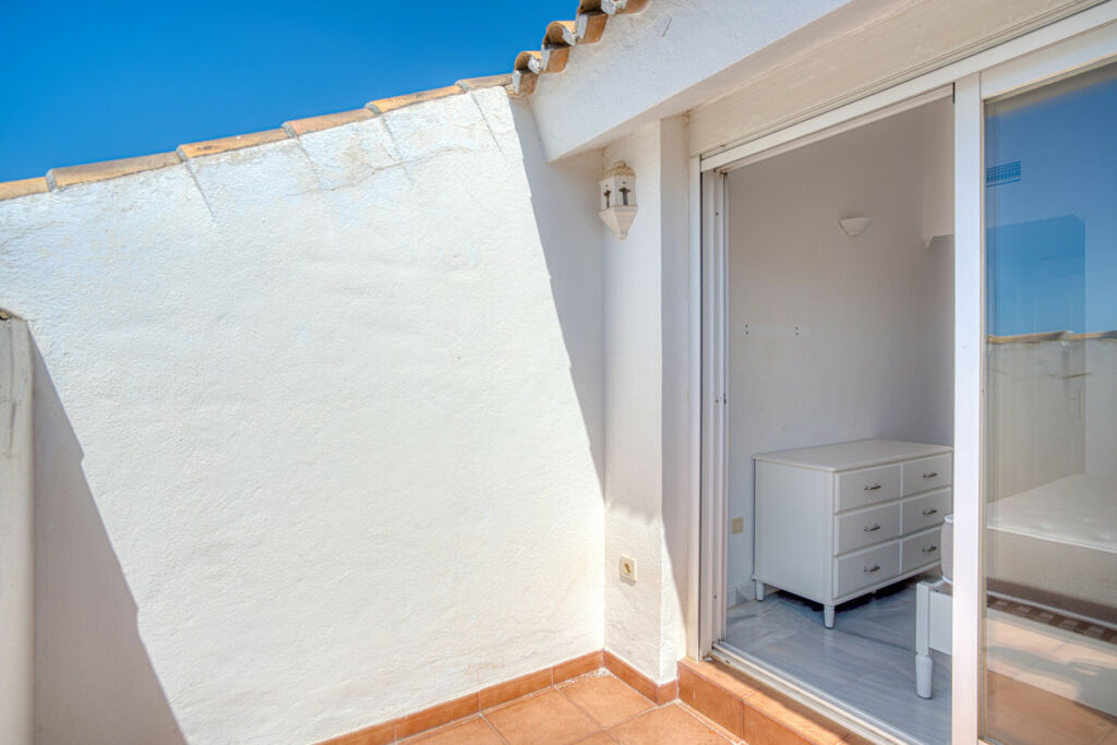 Penthouse The Golden Mile Málaga - image 14