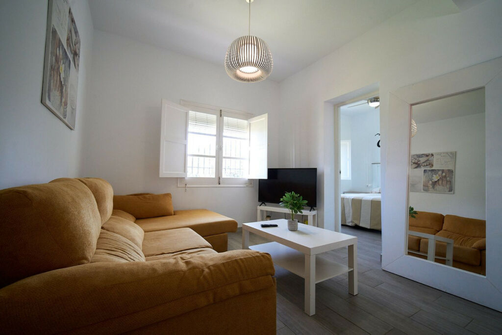 Ground Floor Apartment Estepona Málaga - image 9