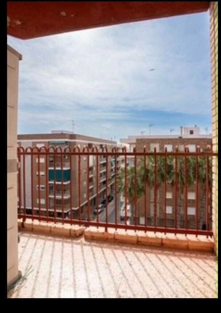 Middle Floor Apartment Torrevieja Alicante - image 13