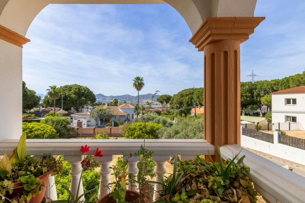 Detached Villa Alhaurín de la Torre Málaga - image 13