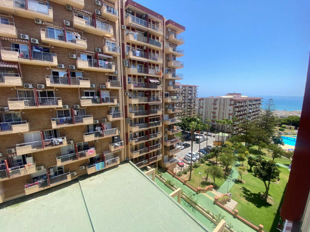 Middle Floor Studio Arroyo de la Miel Málaga - image 20