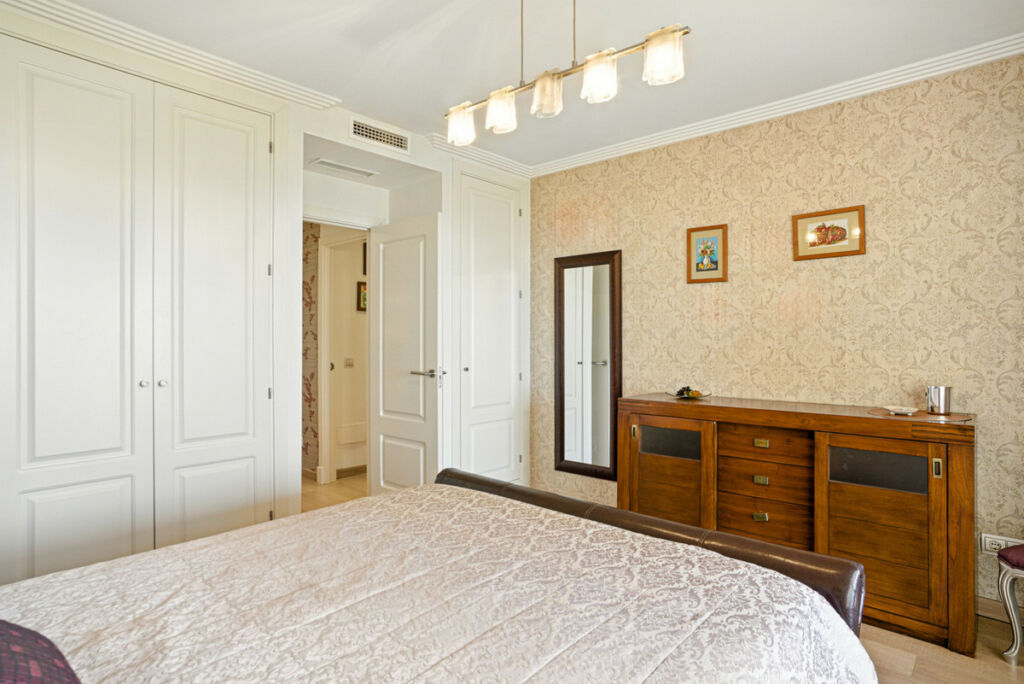 Townhouse Benahavís Málaga - image 14