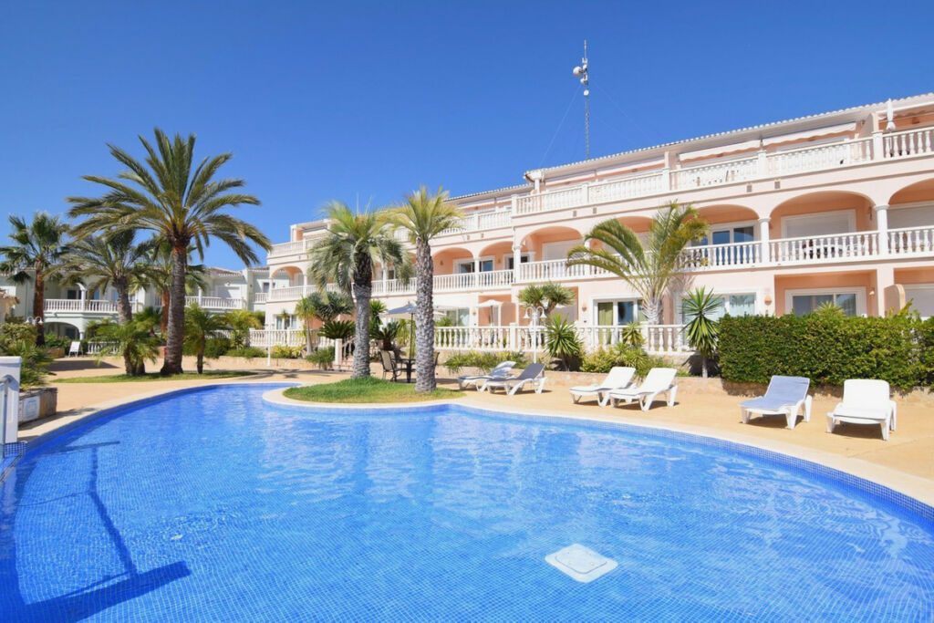 Ground Floor Apartment La Fustera Alicante - image 14