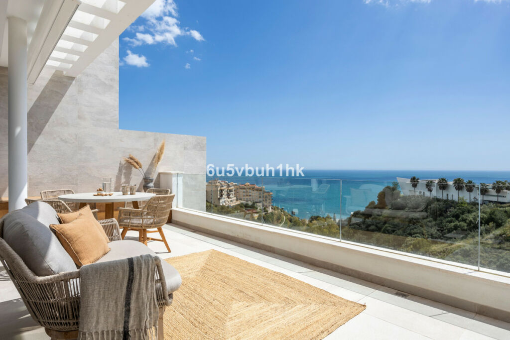 Penthouse La Capellania Málaga - image 14