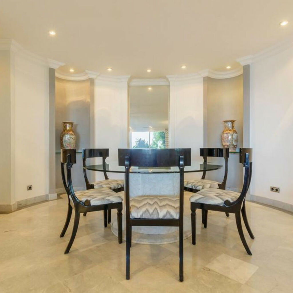 Middle Floor Apartment Marbella Málaga - image 14