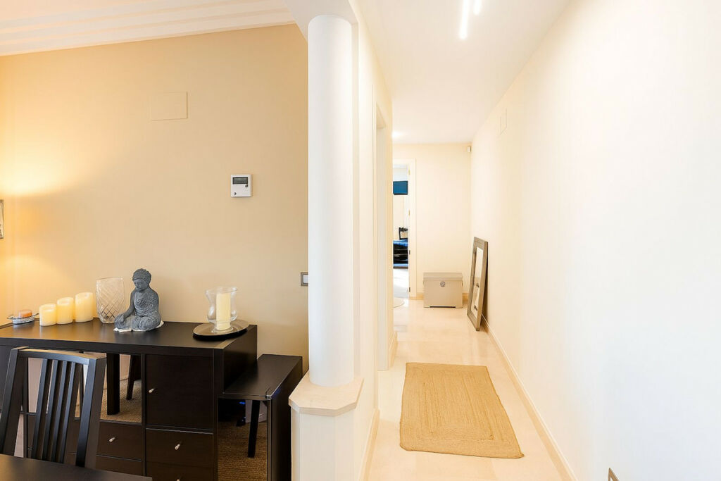 Middle Floor Apartment Benahavís Málaga - image 17